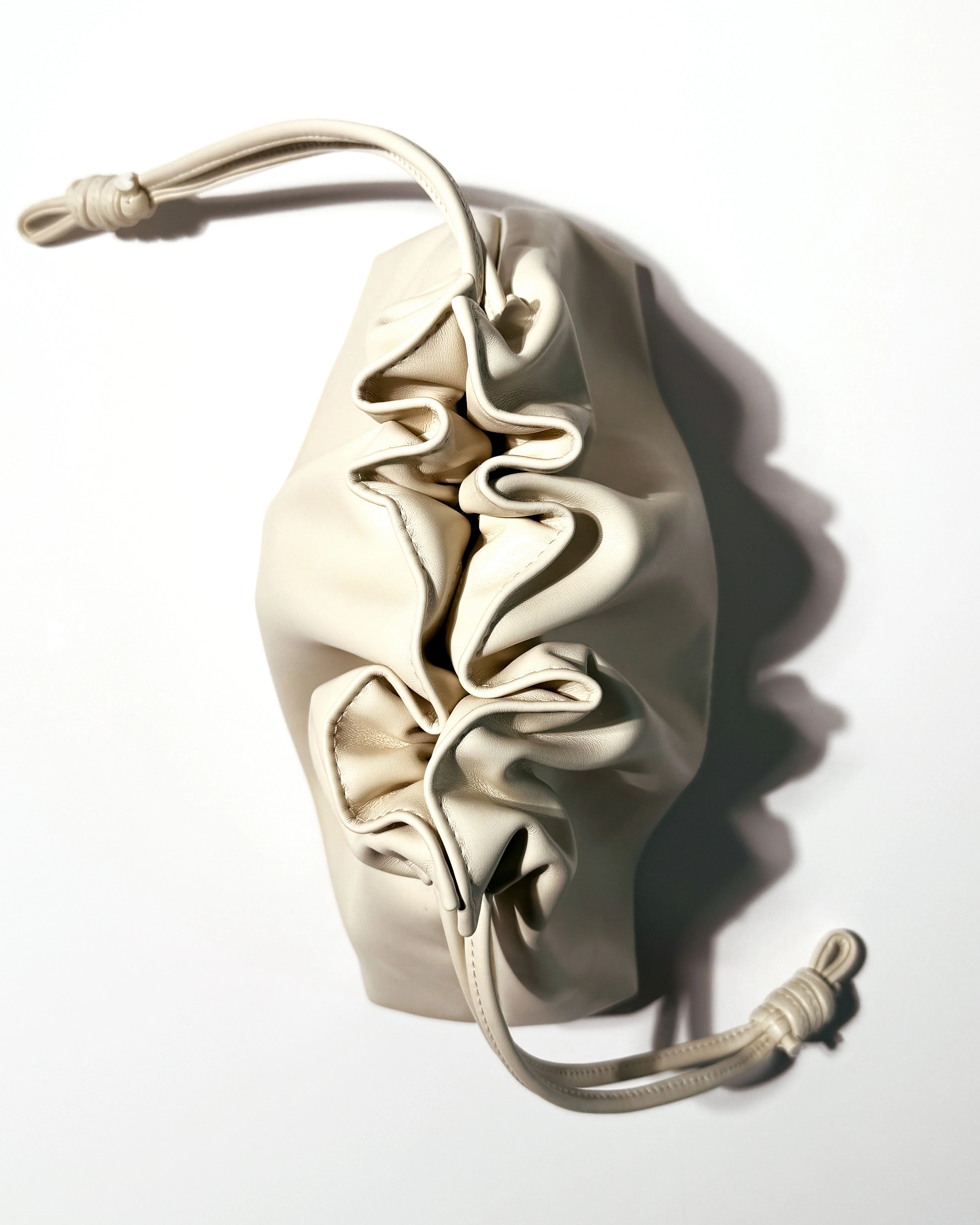 The Elevated Beauty Bag In Cream - Image 3